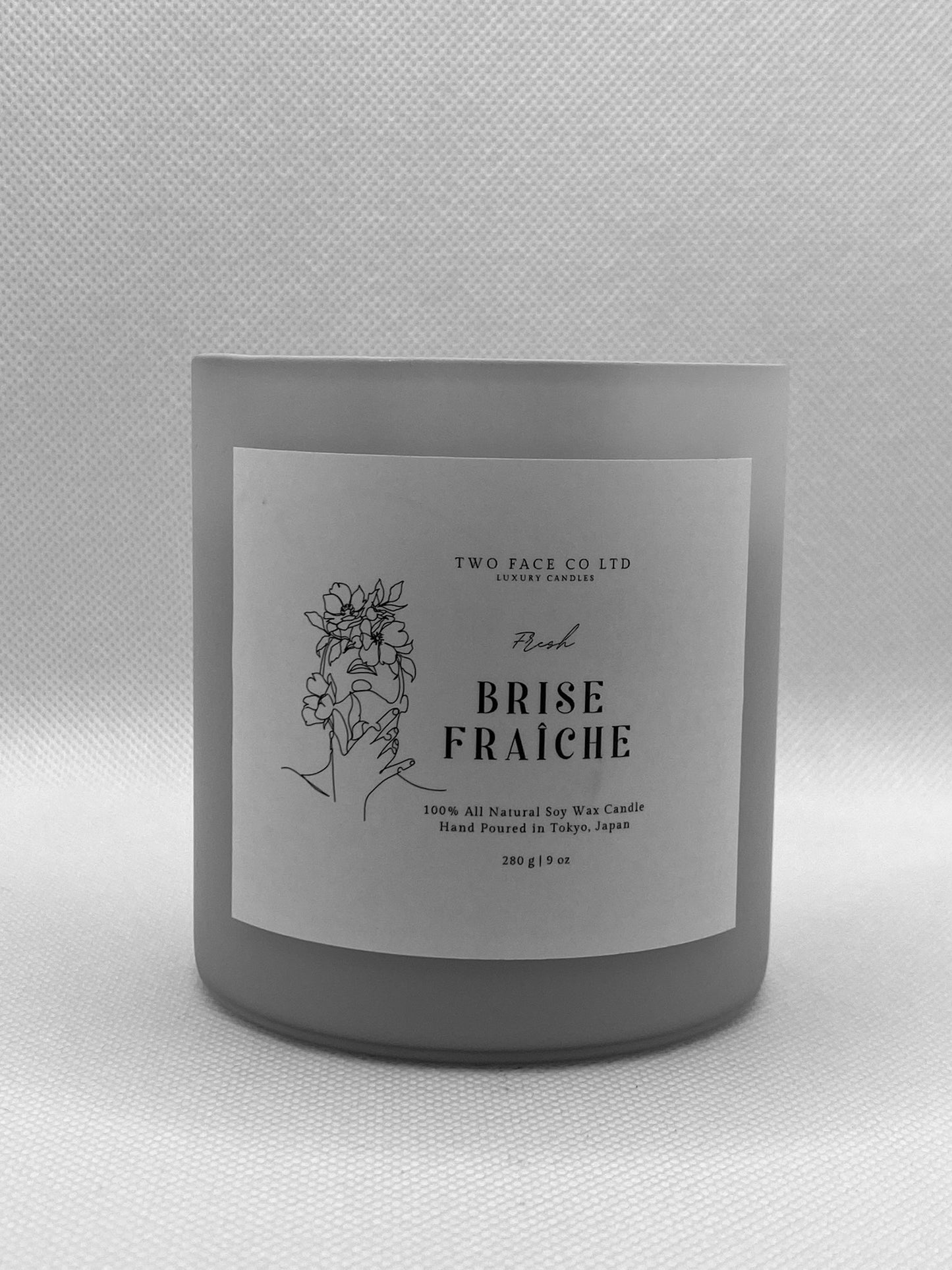 Fresh breeze candle, hand made candle, icey grey, front