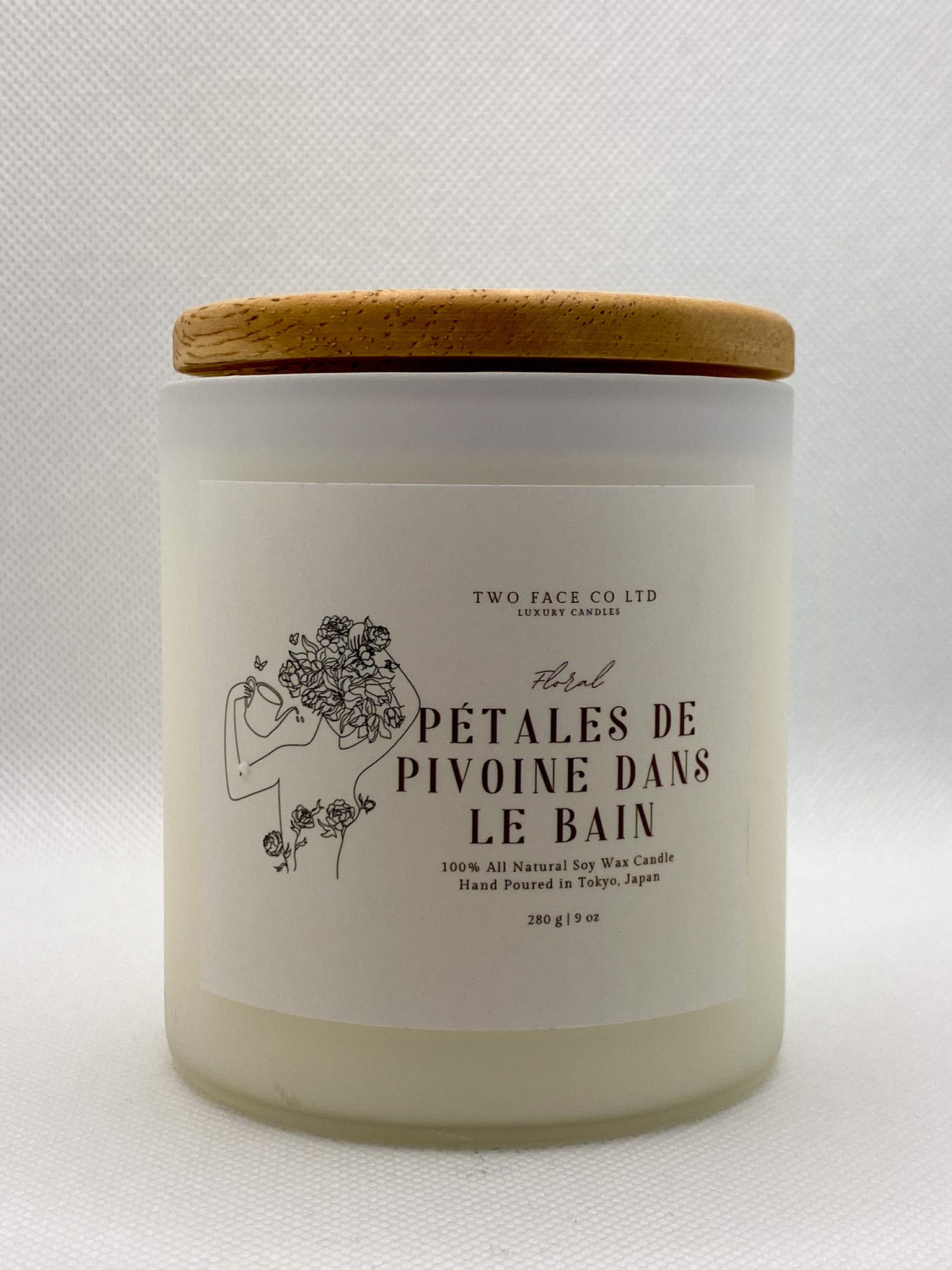 Peony petals in bath candle, hand made candle, white, with lid